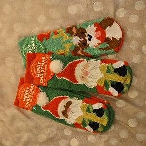 Bath and Body Works Shea Infused Holiday Socks